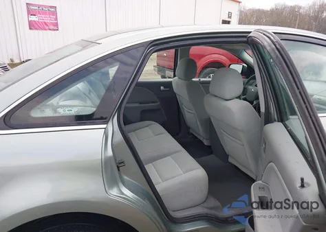 2005 Ford Five Hundred Se from USA, damaged, VIN 1FAFP23115G164240